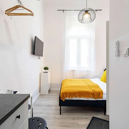 - Relaxing - Relaxing Sleep * Budapest