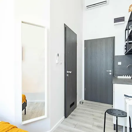 - Relaxing - Relaxing Sleep * Budapest